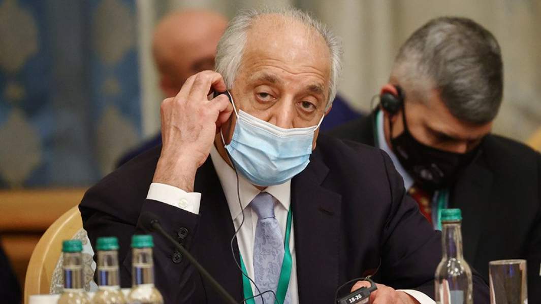 Посол США в Афганистане и Ираке Залмай Халилзад на заседании расширенной «тройки», посвященном вопросу мирного урегулирования ситуации в Афганистане