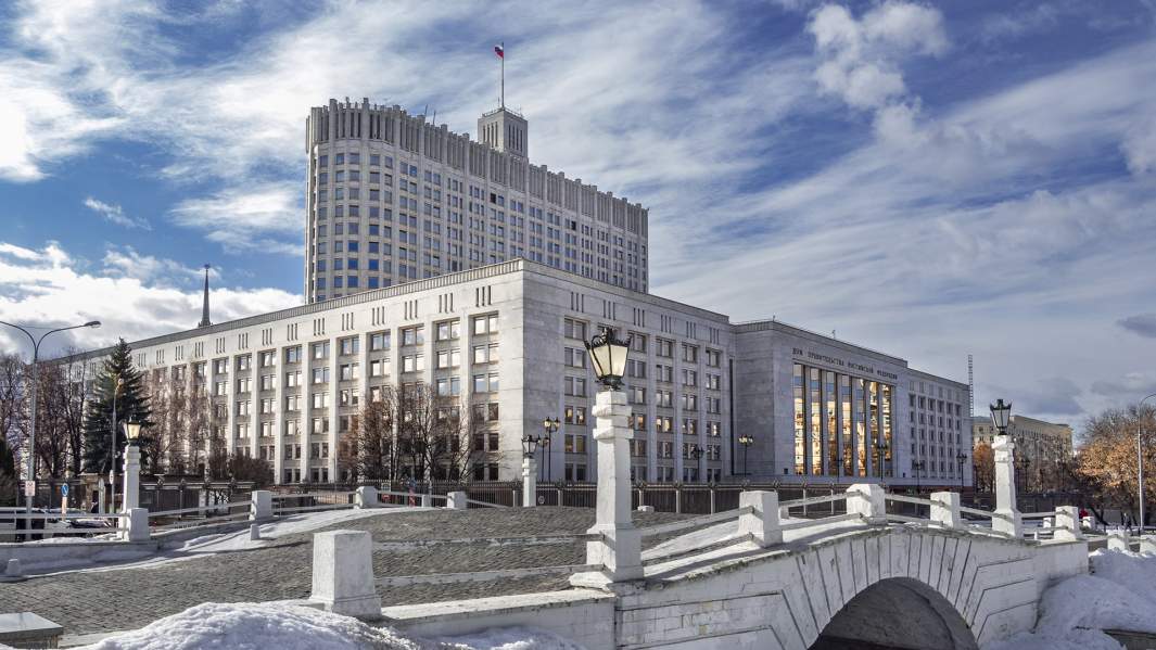 Численность госаппарата уменьшилась почти на 10%