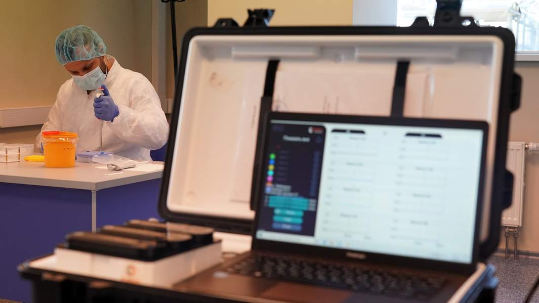 Сезонный укол: как спланировать прививку от COVID перед отъездом на дачу