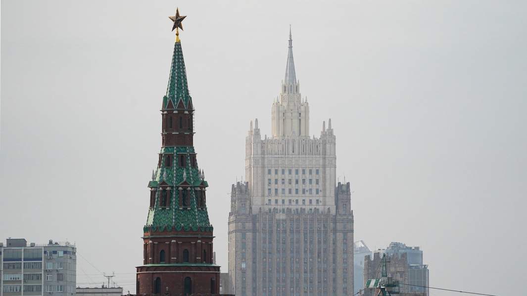 мид и кремль