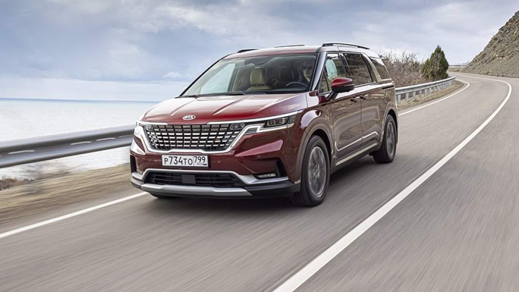 Дизельный Carnival разгоняется с места до «сотни» за 10,7 с