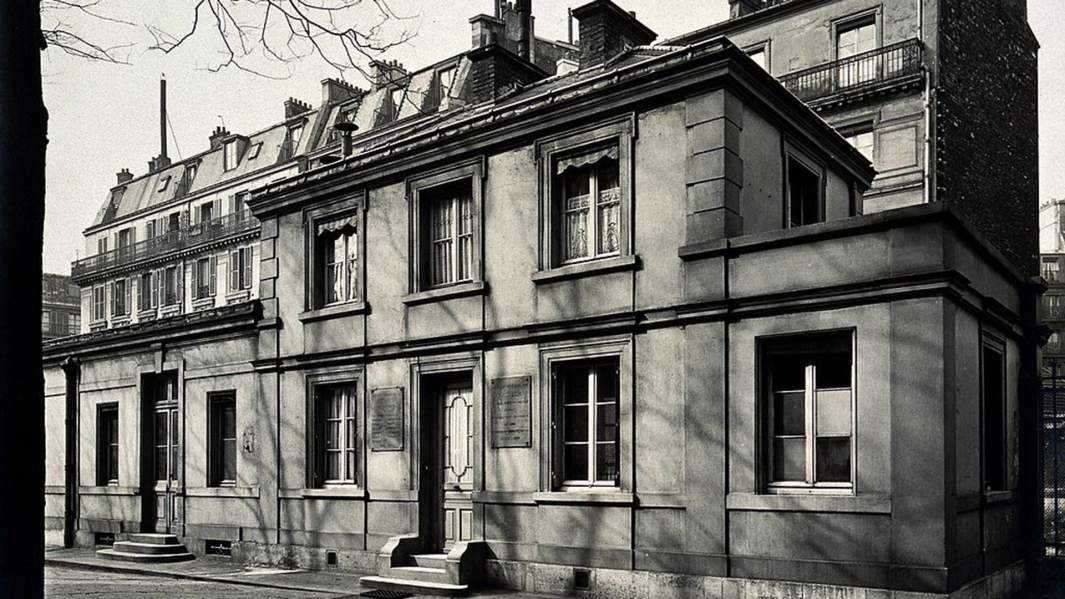 Здание где находилась лаборатория Луи Пастера в Эколь Нормаль