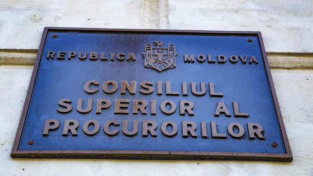 Дайте только срок: почему в Молдавии решили распустить парламент