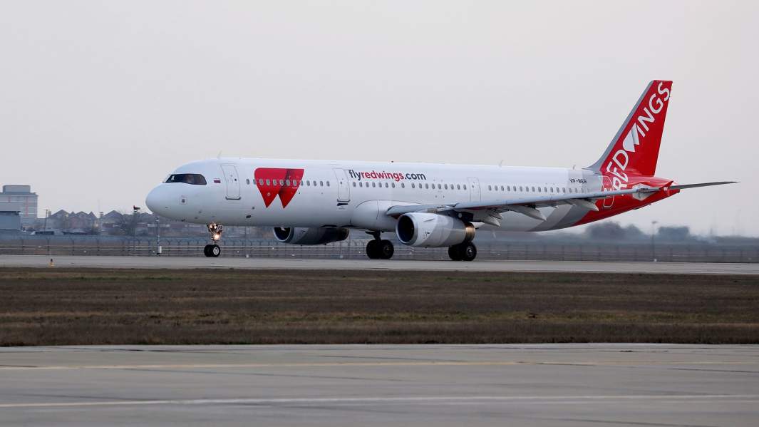 Самолет Airbus A-321 авиакомпании Red Wings