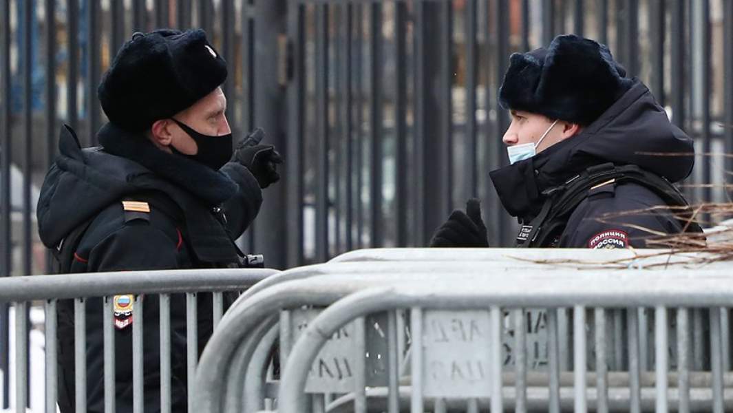 сотрудники полиции 