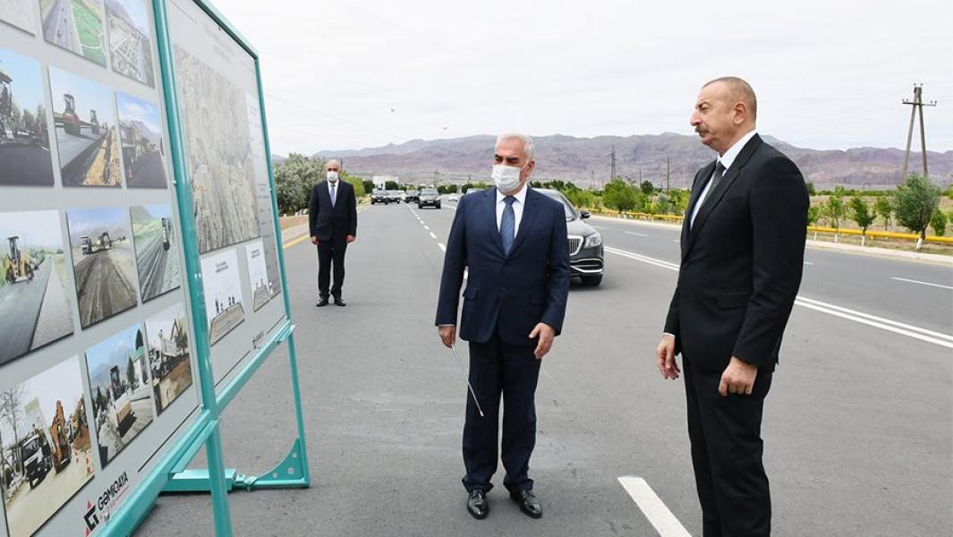 Ильхам Алиев принял участие в открытии магистральной автодороги Джульфа-Ордубад