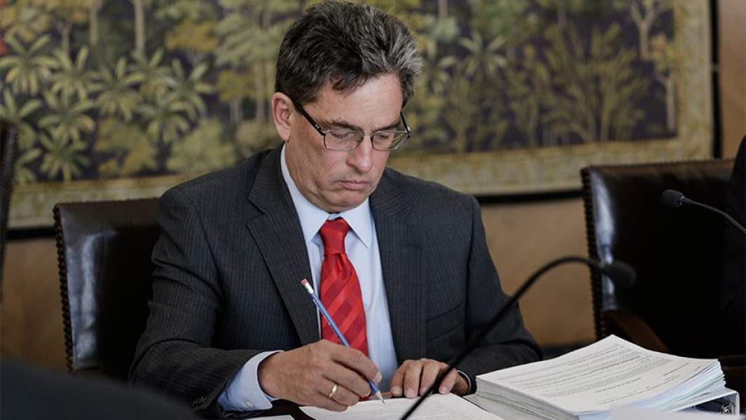  экс-министр финансов Альберто Карраскилья