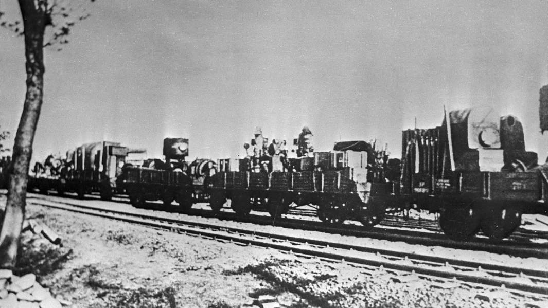 Эвакуация заводского оборудования из Украинской ССР