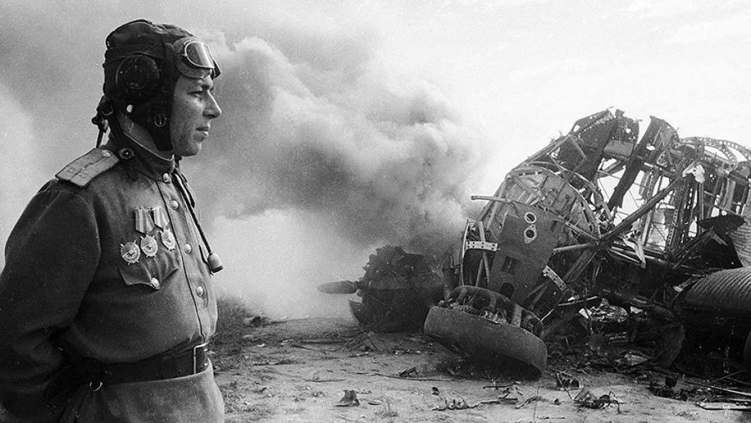 Советский летчик Николай Киселев