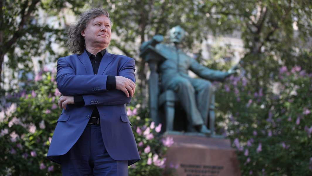 виолончелист Александр Князев