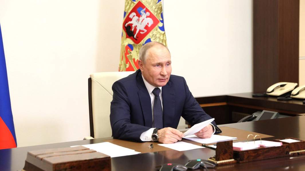 Владимир Путин в ходе совещания по реализации отдельных положений Послания Федеральному Собранию