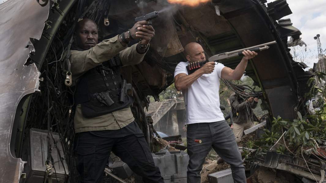 Кадр из фильма «Форсаж 9»