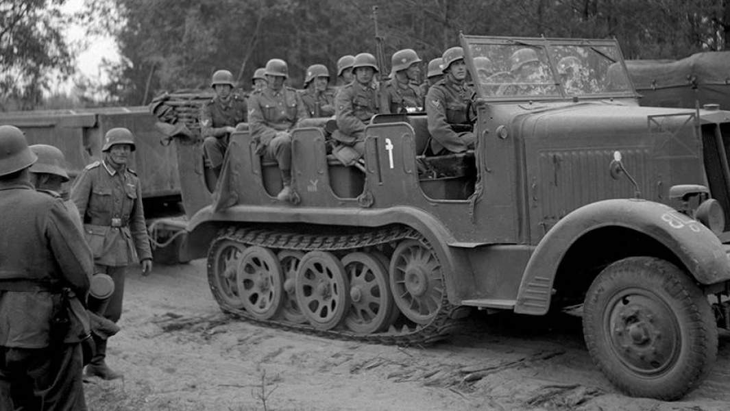 Подразделение немецко-фашистских войск на земле Белоруссии в первый день Великой Отечественной войны. 22 июня 1941 года