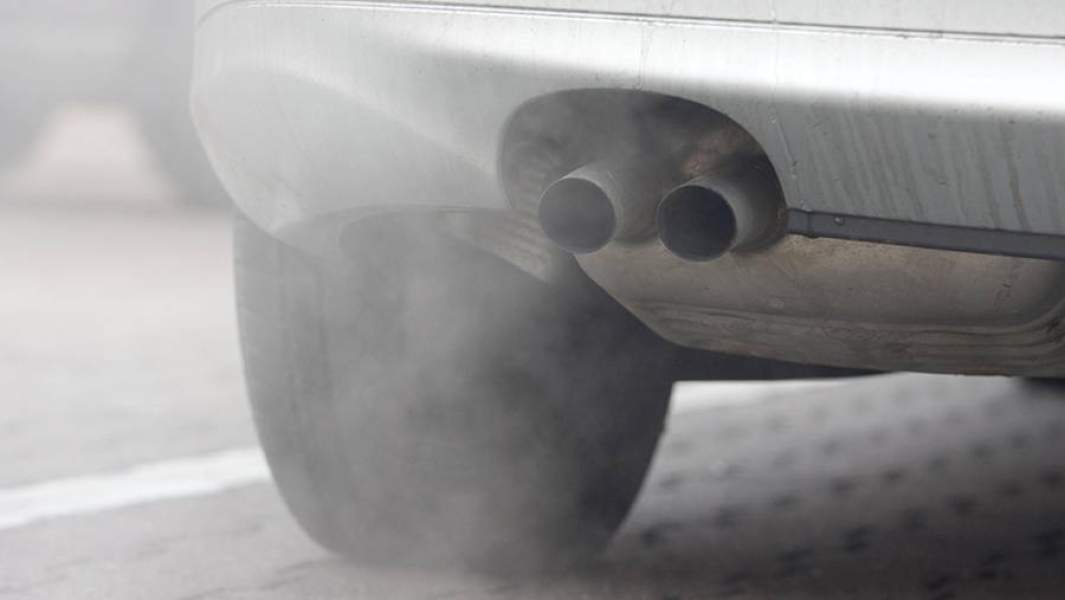 Выхлоп автомобиля