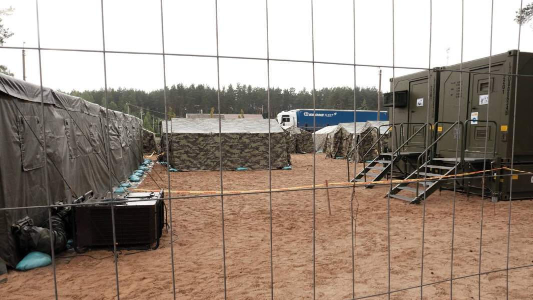 Палаточный лагерь для беженцев в Пабраде, Литва