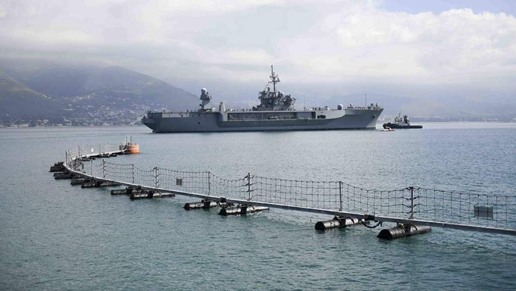 Корабль USS Mount Whitney