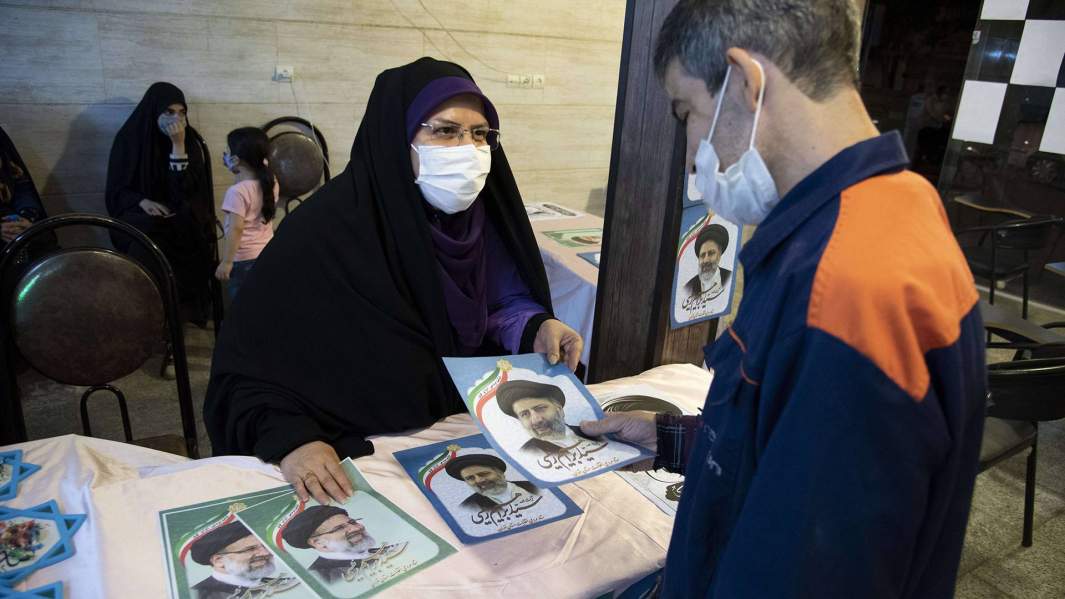 Судью в президенты: Иран подошел к выборам без альтернатив