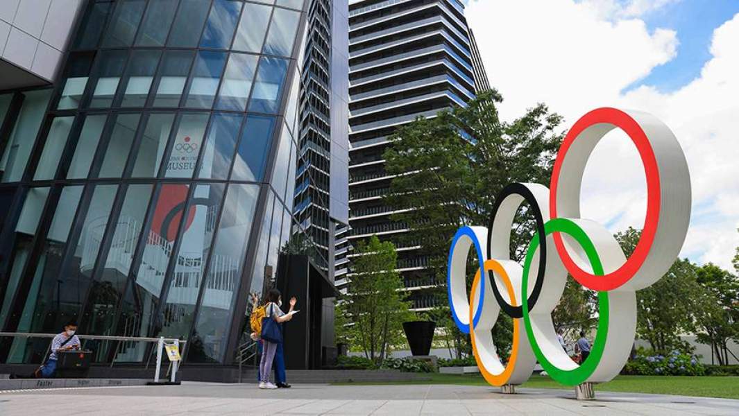 Олимпийские кольца в Токио