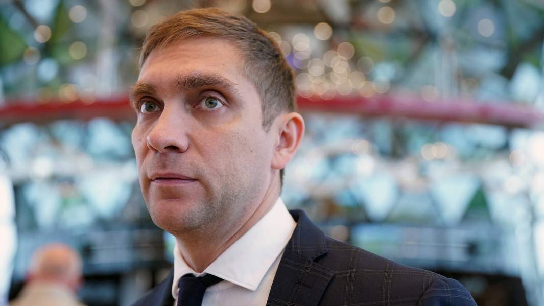 Виталий Петров