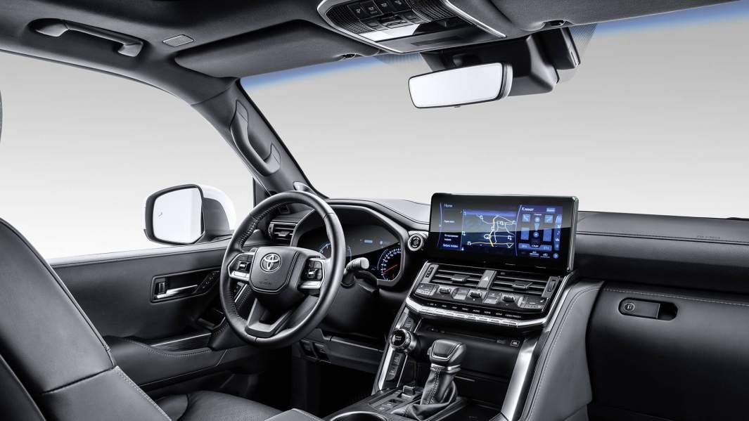 Центральная консоль полностью переработана