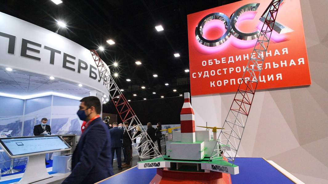 Ледостойкая стационарная платформа на стенде АО «Объединенной судостроительной корпорация»