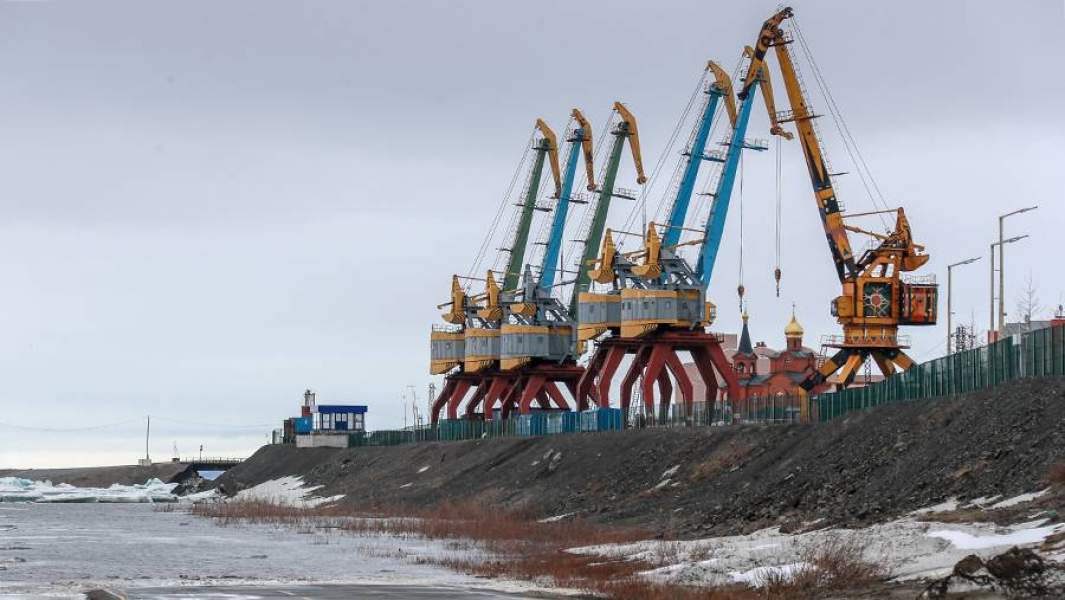 Дудинский морской порт в Дудинке