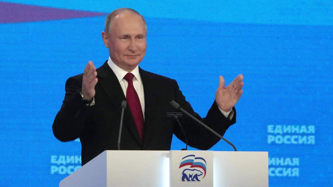 Президент РФ Владимир Путин выступает на пленарном заседании XX Съезда партии «Единая Россия»
