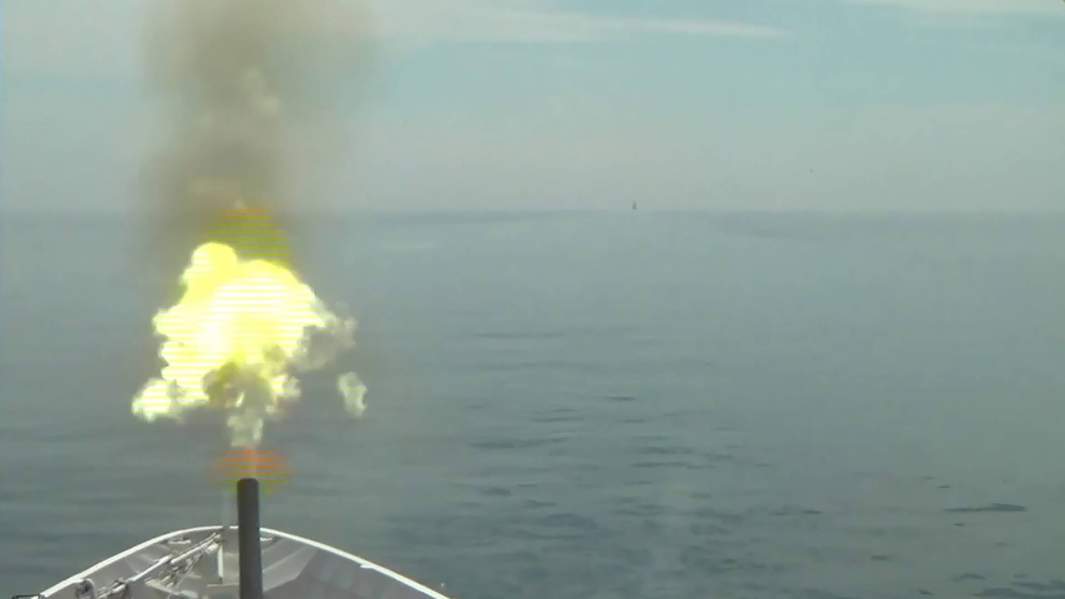 Предупредительная стрельба в направлении эсминца Defender ВМС Великобритании в районе мыса Фиолент