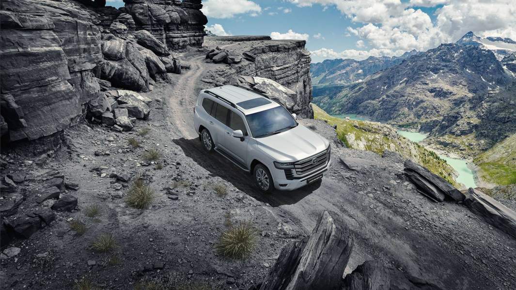 Дорожная версия тем не менее обладает серьезным внедорожным потенциалом