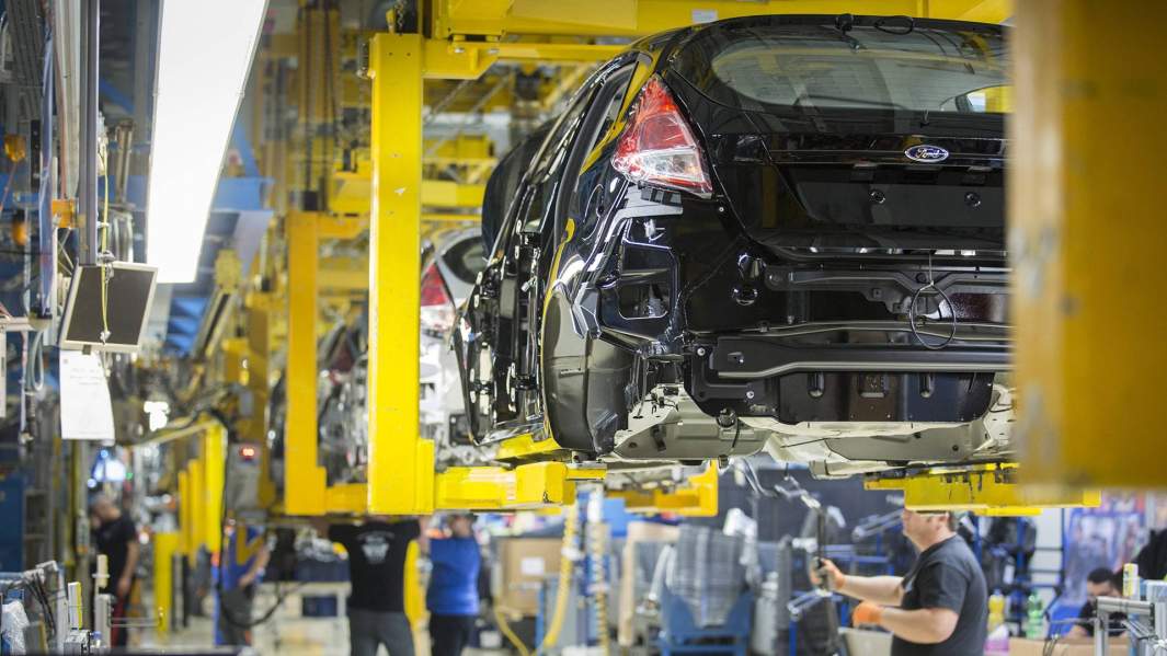 производство автомобилей на заводе Ford