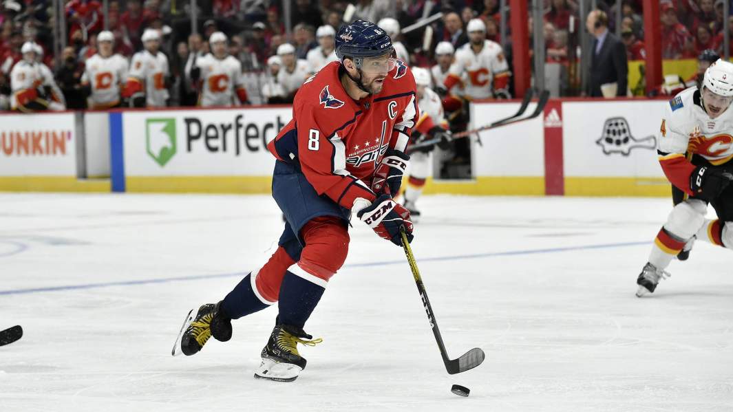 Спасибо, «Кэпс»: Овечкин получил шанс обойти Гретцки