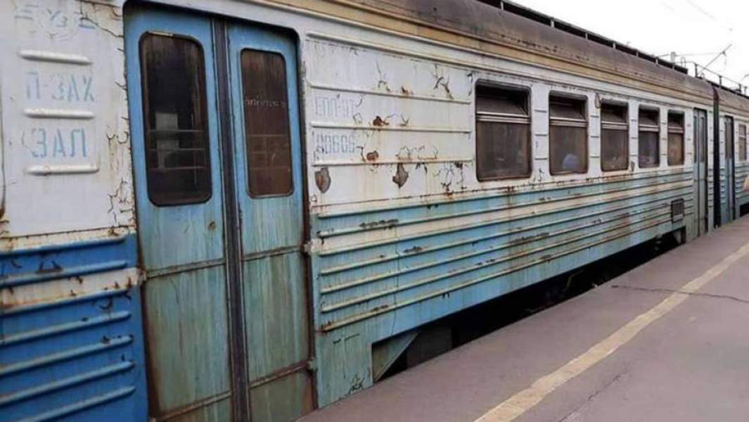 Вагон украинской пригородной электрички