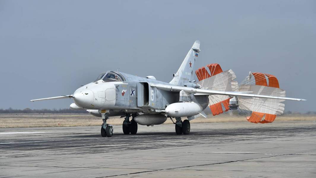 Фронтовой бомбардировщик Су-24