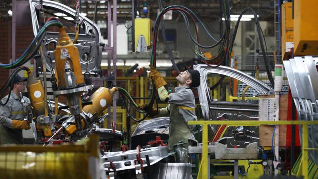 специалисты