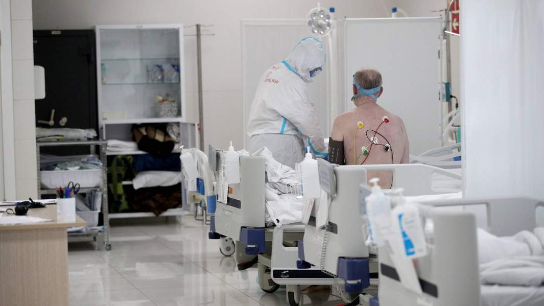 пациент с коронавирусом в больнице