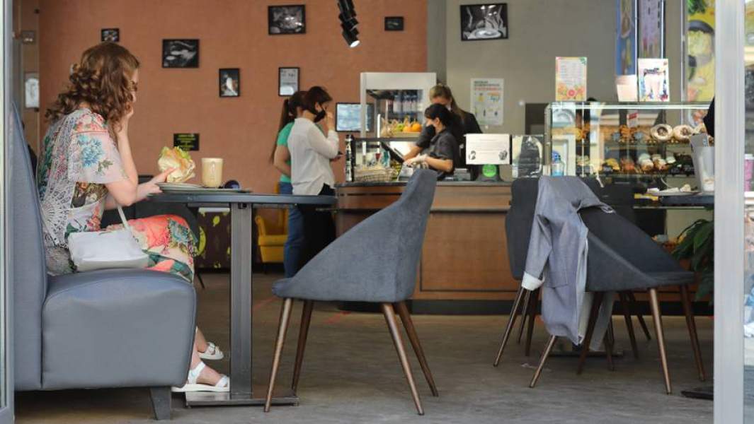 Отмена qr кодов. POLE8054%20copy. Отмена qr кодов фото. Отмена qr кодов-POLE8054%20copy. картинка Отмена qr кодов. картинка POLE8054%20copy. С 19 июля в столице отменяют обязательные QR-коды для посещения ресторанов и кафе. Об этом сообщил Сергей Собянин во время заседания Координационного совета при Правительстве России по борьбе с распространением коронавирусной инфекции, которое провел Председатель Правительства России Михаил Мишустин. Отмена qr кодов. POLE8054%20copy. Отмена qr кодов фото. Отмена qr кодов-POLE8054%20copy. картинка Отмена qr кодов. картинка POLE8054%20copy. С 19 июля в столице отменяют обязательные QR-коды для посещения ресторанов и кафе. Об этом сообщил Сергей Собянин во время заседания Координационного совета при Правительстве России по борьбе с распространением коронавирусной инфекции, которое провел Председатель Правительства России Михаил Мишустин.