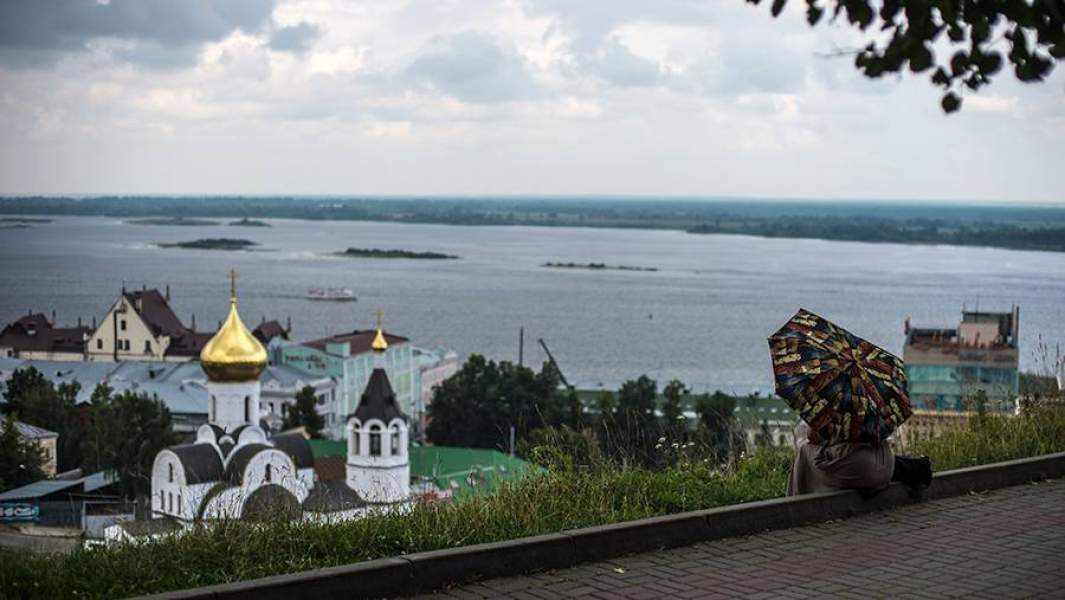 Вид на Волгу со смотровой площадки Нижегородского Кремля