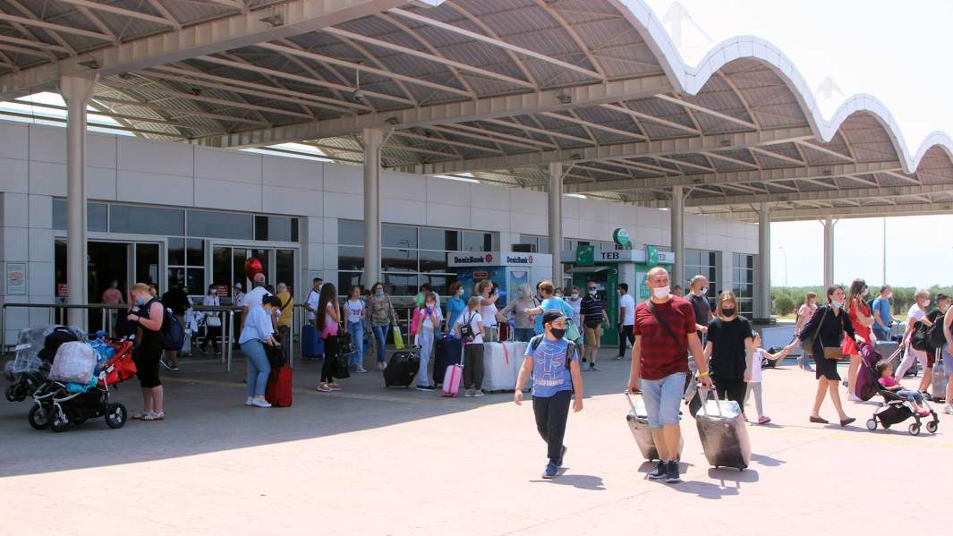 Российские туристы, прибывшие на отдых в Турцию