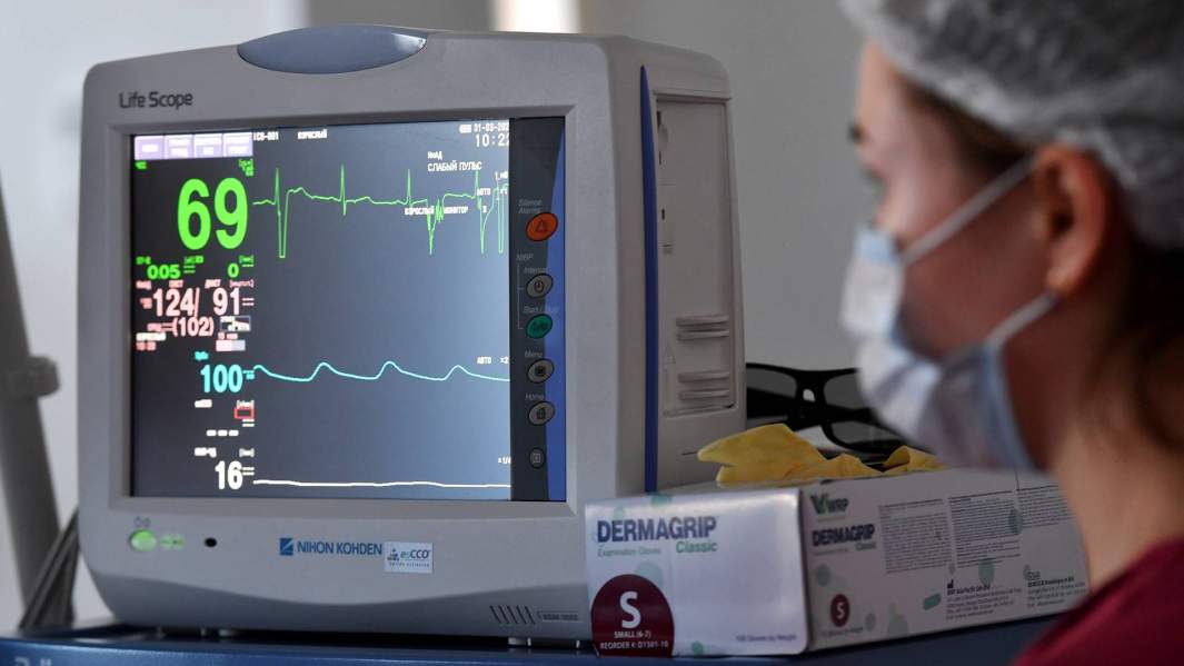 Хирург в операционной