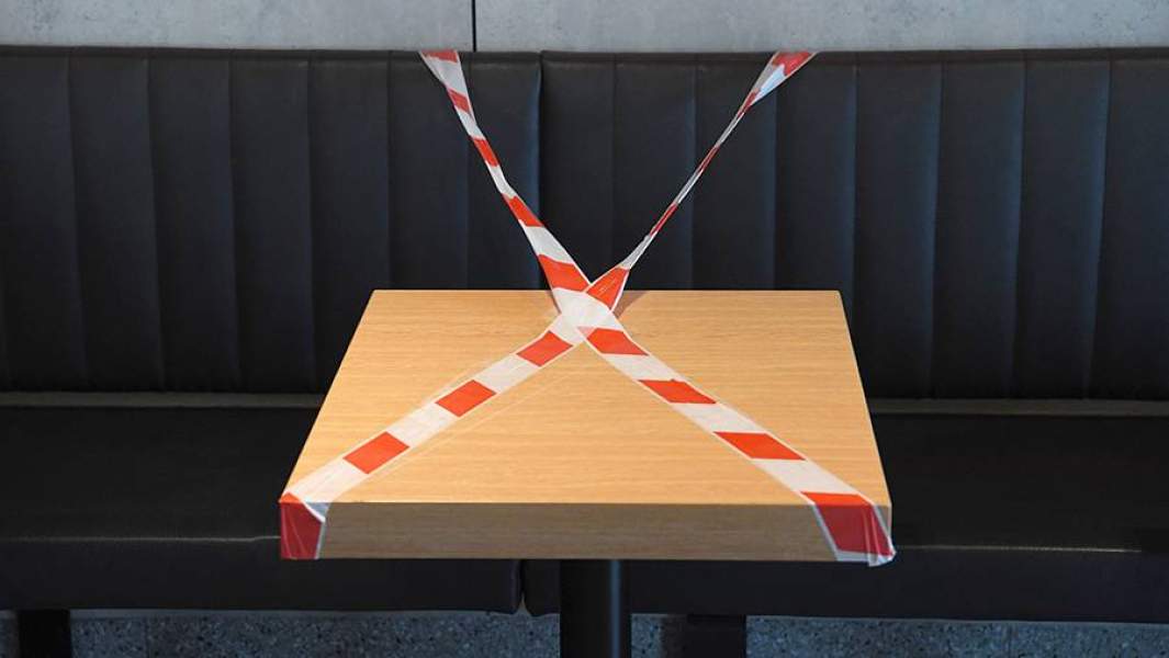 Место недоступное для посадки в связи с требованием соблюдения дистанции в ресторане