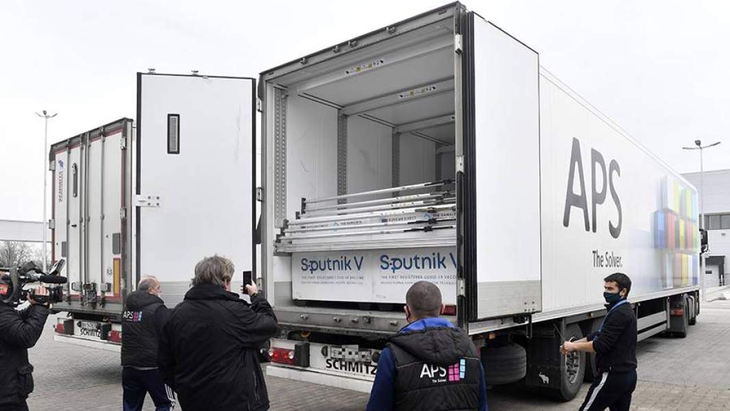 Доставка партии вакцины «Спутник V» в Будапешт