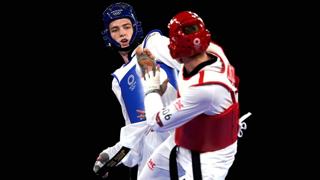 Максим Храмцов в бою против Салех Аль-Шарабати