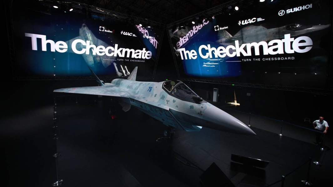 Российский тактический истребитель пятого поколения ЛТС Checkmate