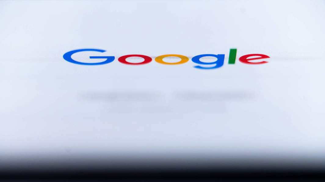 Google поисковик