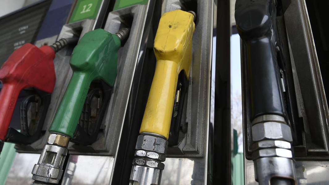 Безвывозная ситуация: экспорт бензина из РФ могут запретить в ближайшие дни