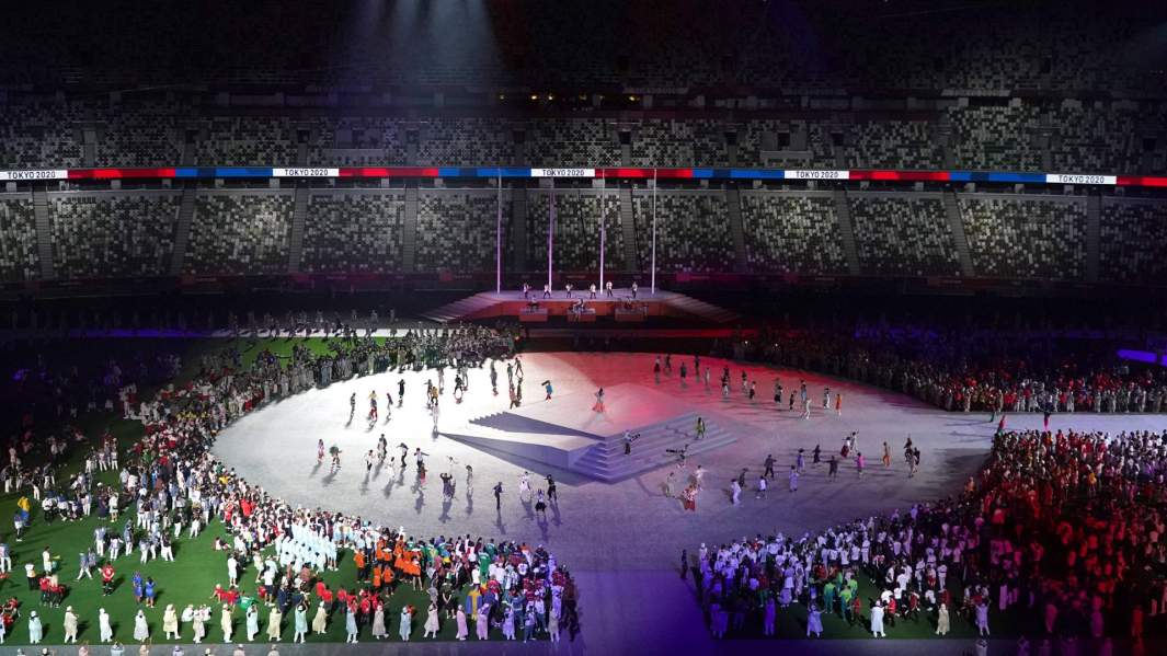 Торжественная церемония закрытия XXXII летних Олимпийских игр в Токио на Национальном олимпийском стадионе