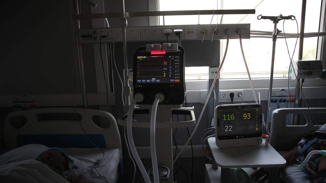 Бактериальная жизнь: людей на ИВЛ начали лечить персонализированно