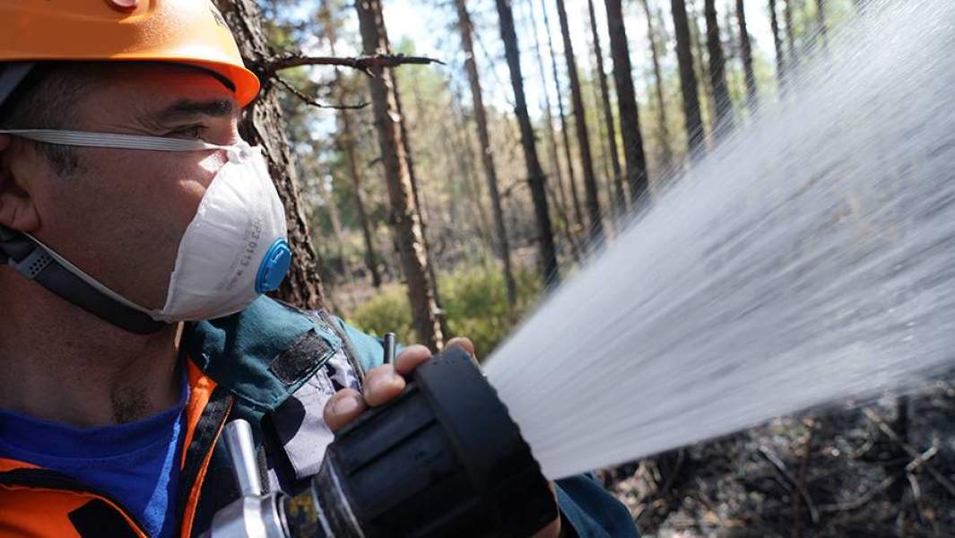 Борьба с лесными пожарами в Карелии 