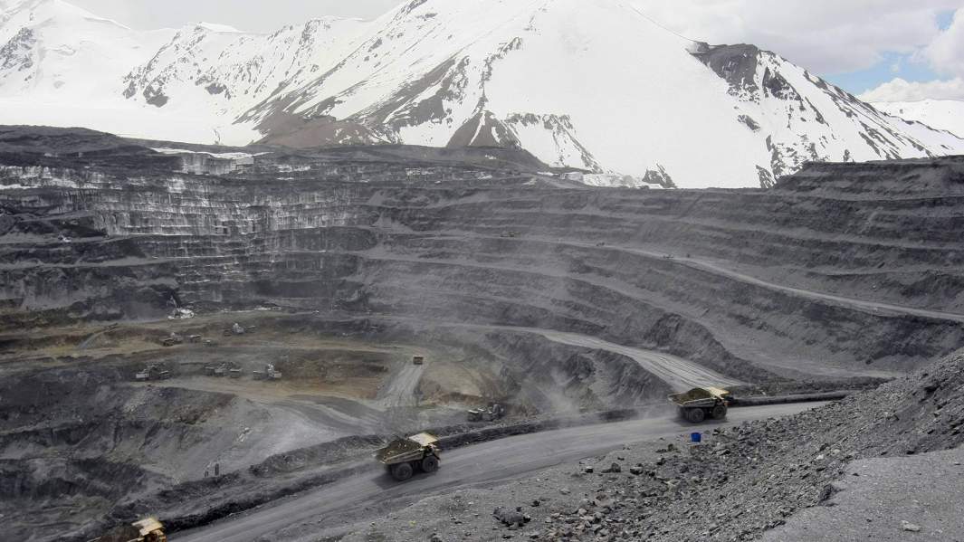 Золотоносный рудник Кумтор