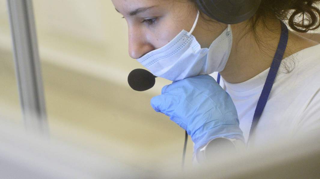 За ерундой может многое скрываться»: как работают линии психологической помощи